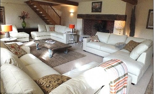 皮特朱莉豪宅內部曝光 造價千萬堪比大型會所